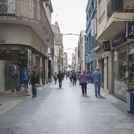 Hostal Badalona Exterior photo