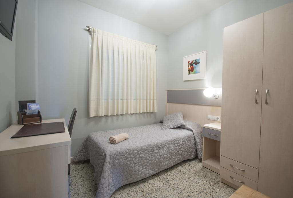 Hostal Badalona Room photo