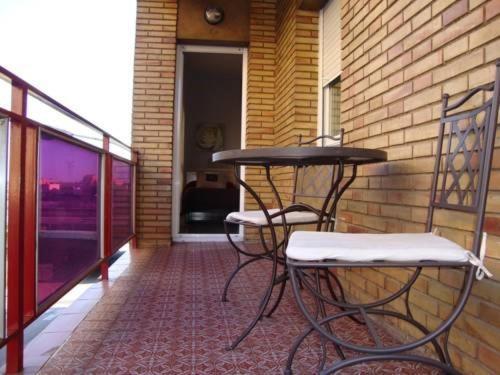 Hostal Badalona Exterior photo